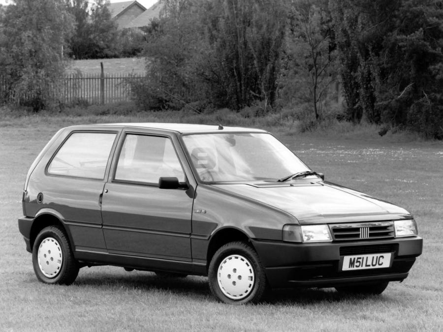  Fiat Uno Start 3-Door 1993 года  (UK) (фото 2 из 3)